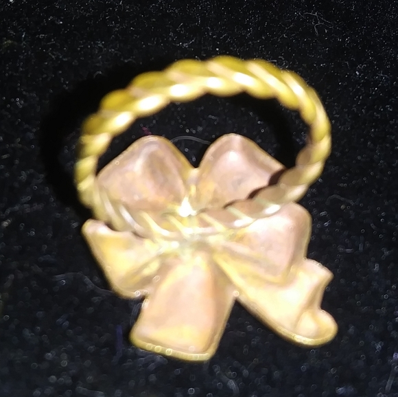 Art Nouveau Brass Bow Ring - Picture 2 of 4